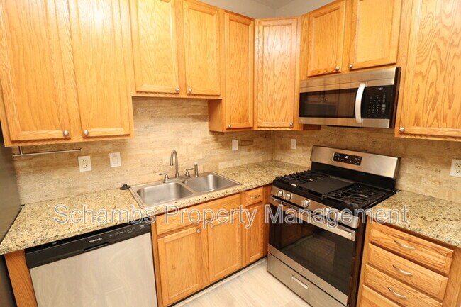 Building Photo - 8631 Neuse Club Ln