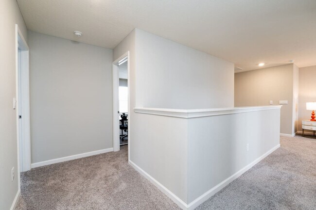 Building Photo - 2396 Pinehurst Dr
