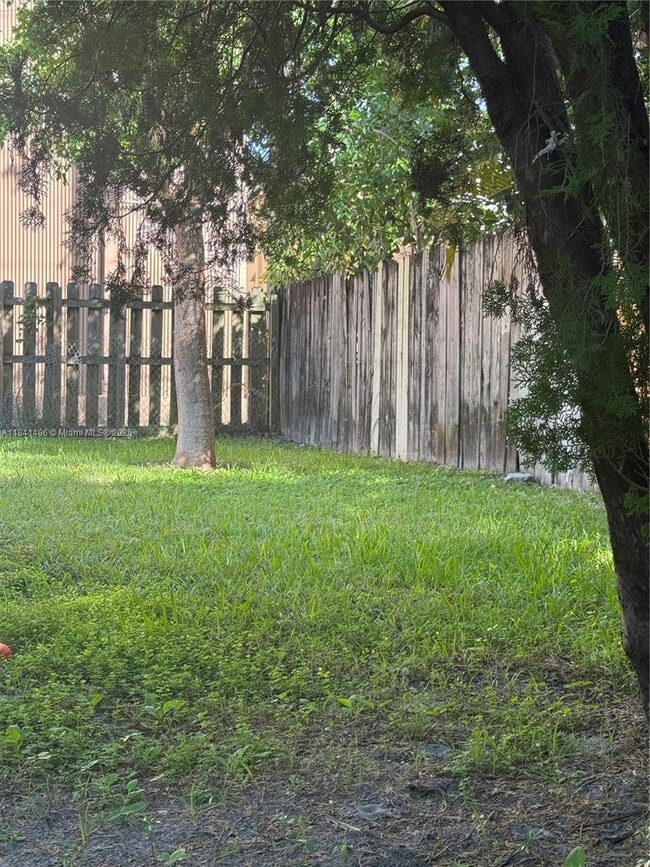 Building Photo - 11850 SW 81st Rd