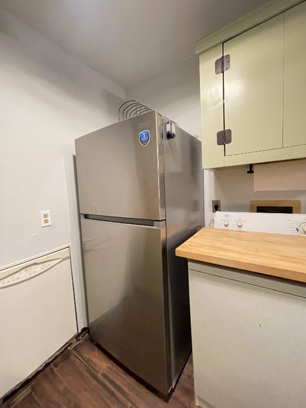 Building Photo - 53 Hortons Rd