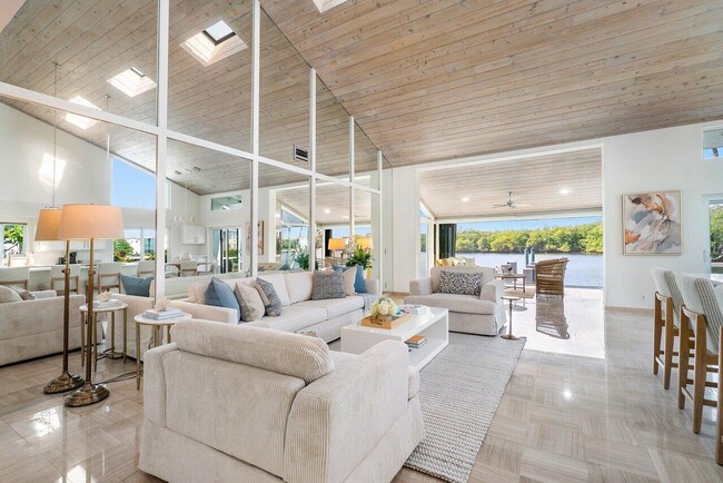 Building Photo - 6110 N Ocean Blvd