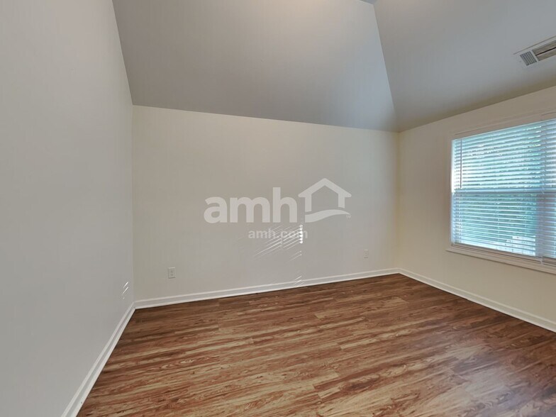 Building Photo - 3004 Feldwood Ct