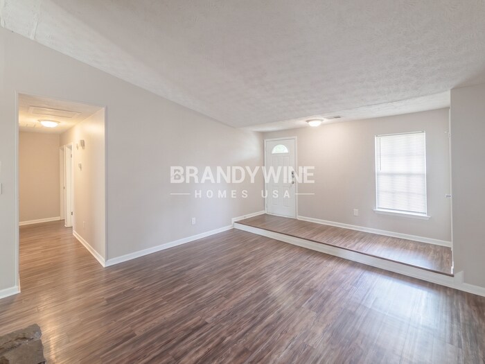 Building Photo - 7272 Indian Hill Trail