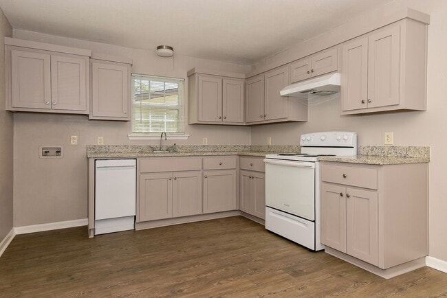 Building Photo - 50003 Del Ra Dr