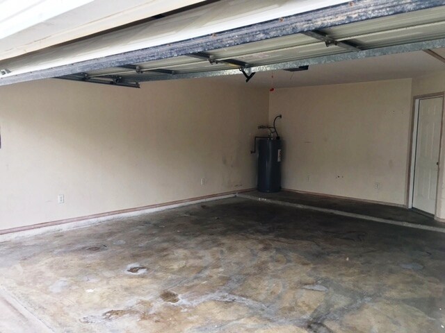 Building Photo - 2408 N I St