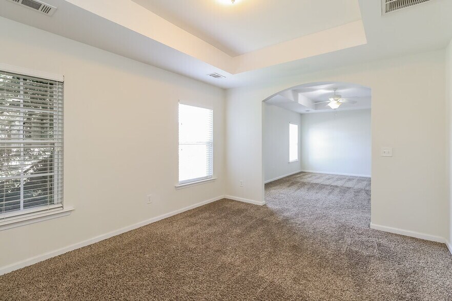 Building Photo - 9572 Turning Wheel Dr