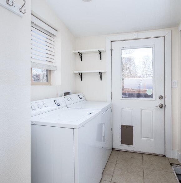 Building Photo - 3326 Quivas St