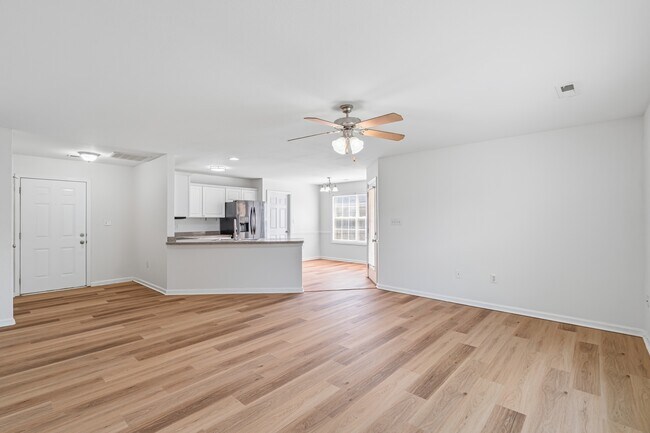 Building Photo - 1037 Stones Throw Ln