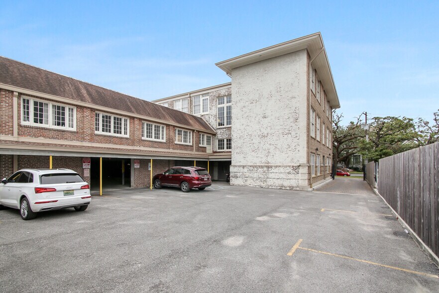 Gated, covered parking - 1215 Louisiana Ave