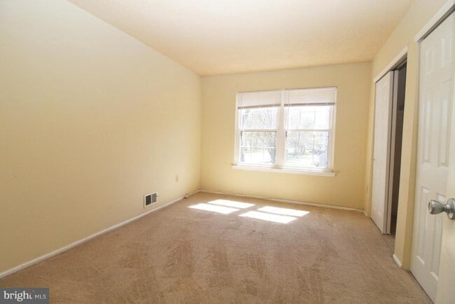 Building Photo - 7 Joyner Ct