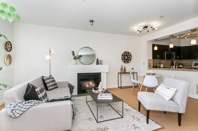 Building Photo - 5450 Leary Ave NW