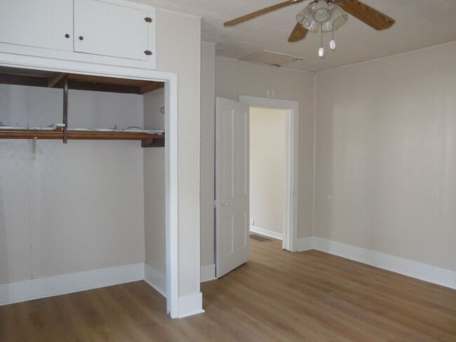 Building Photo - Two Bedroom Totally Rehabbed Home in Downt...