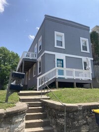 Building Photo - 517 Holmes St