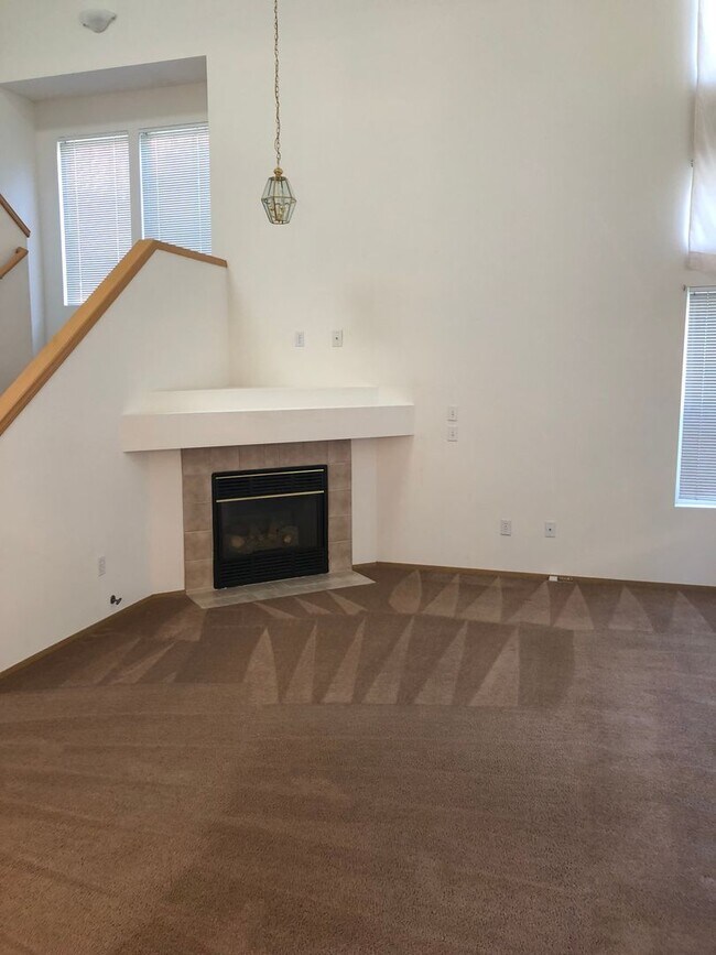 Building Photo - Wonderful Breckenridge Townhouse