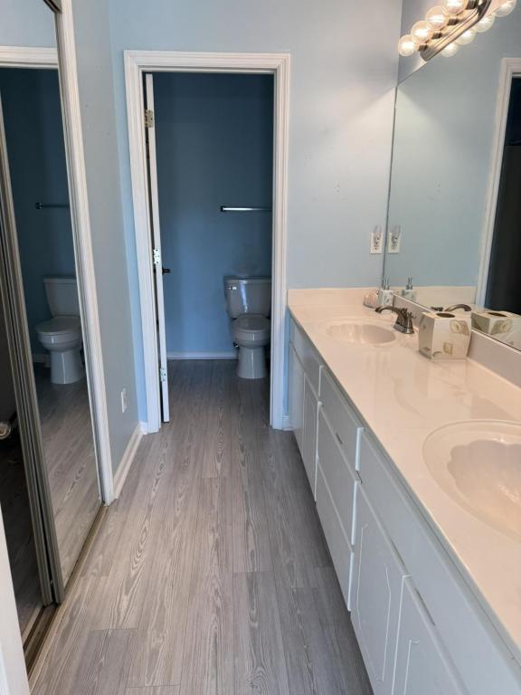 Building Photo - 17690 Front Beach Rd