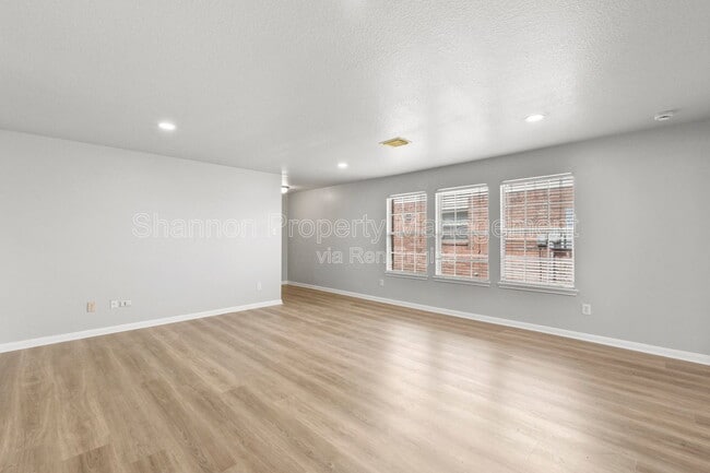 Building Photo - 21106 Blackbluff Ct