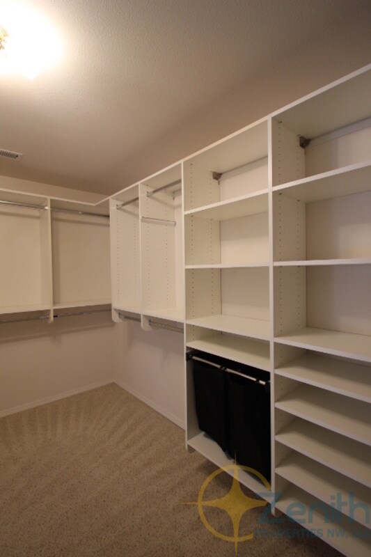 Building Photo - 7205 NE 159th Ave