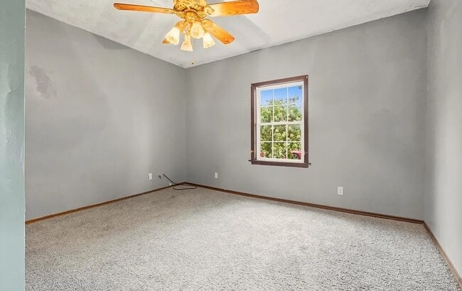 Building Photo - Bulkley