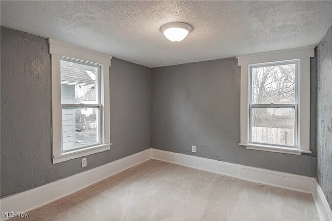 Building Photo - Now Leasing Spacious 4-Bedroom Home in University Park!