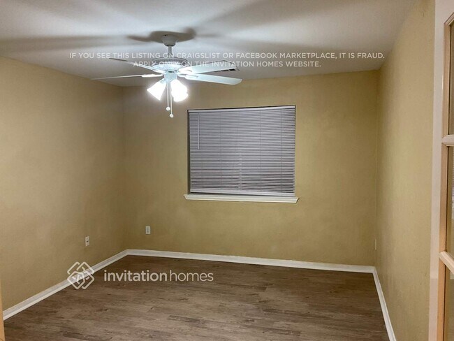 Building Photo - 613 Chestnut Dr