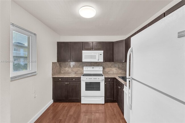 Building Photo - 7820 Camino Real