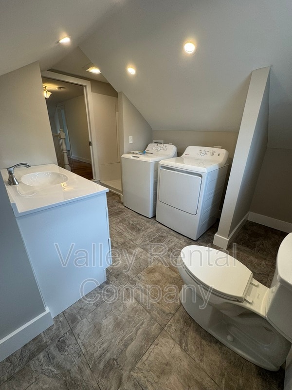 Building Photo - 118 N Main St