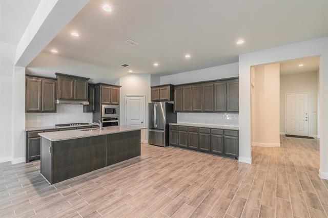 Building Photo - 1405 Bentwood Dr