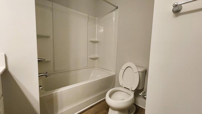 Building Photo - 132 Marston Ln