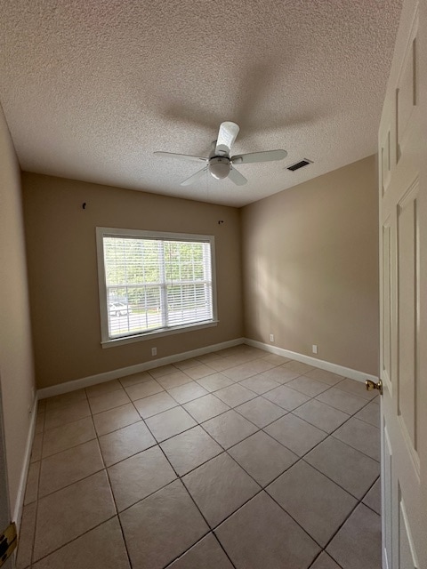 Building Photo - 135 Palmera Ln