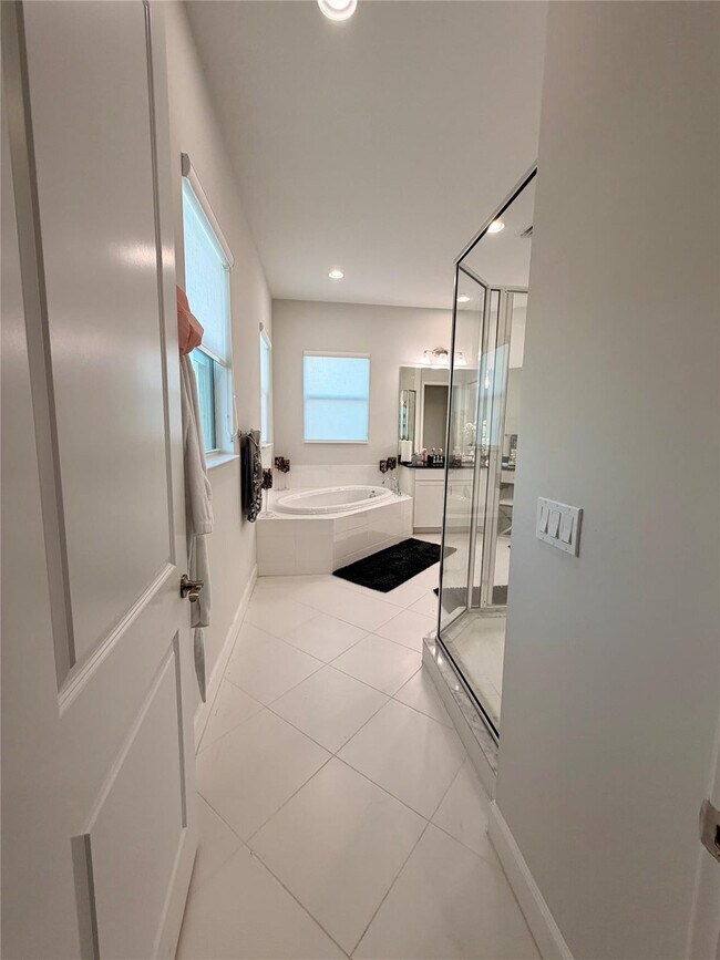 Building Photo - 15131 Courtland Ct