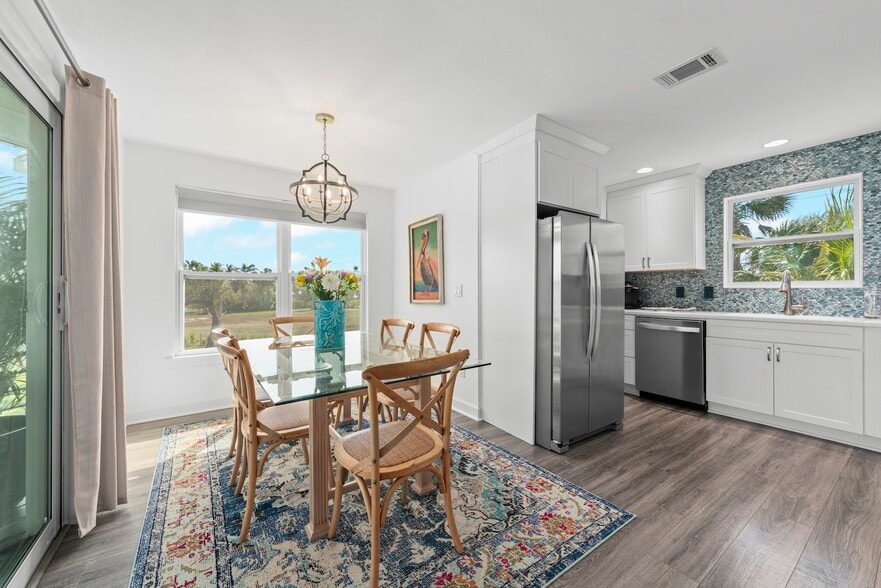 Building Photo - 6093 Henderson Rd