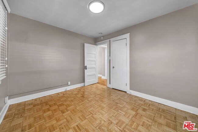 Building Photo - 609-602 Milwood Ave