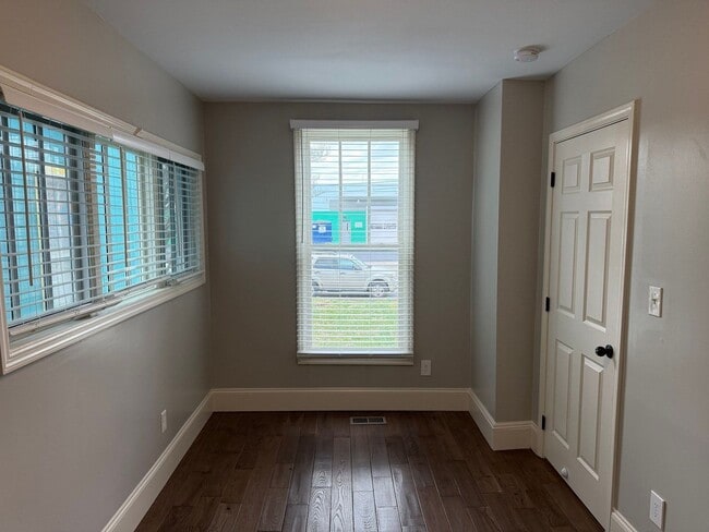 Building Photo - 708 Morgan St