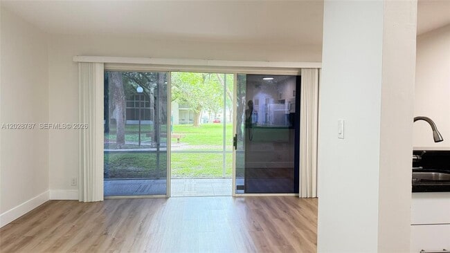 Building Photo - 13965 SW 91st Terrace
