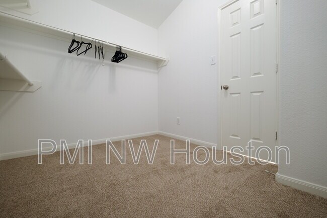 Building Photo - 1203 Lavender Shade Ct