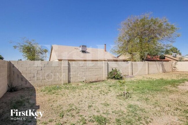 Building Photo - 6702 N 73rd Ave