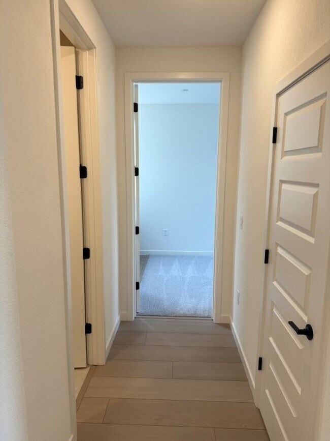 Building Photo - Brand New Desirable One Lake Subdivision -...