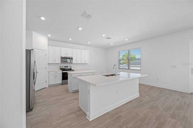 Building Photo - 4731 W Trilby Ave