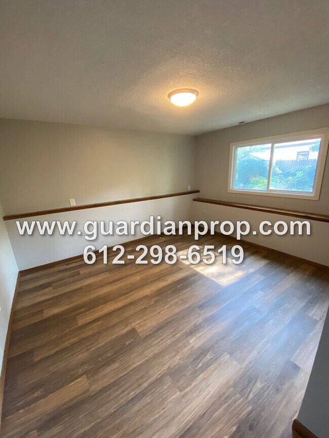 Building Photo - 2190-2194 Coon Rapids Blvd