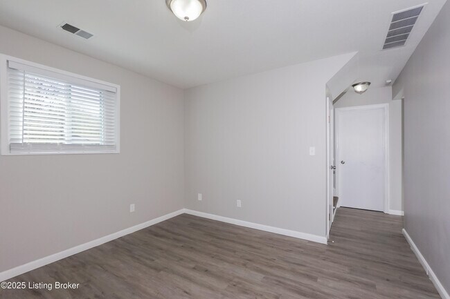 Building Photo - 4513 Cod Dr