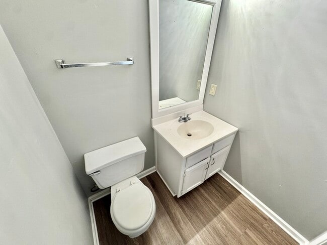 Building Photo - 4015 Hofburg St