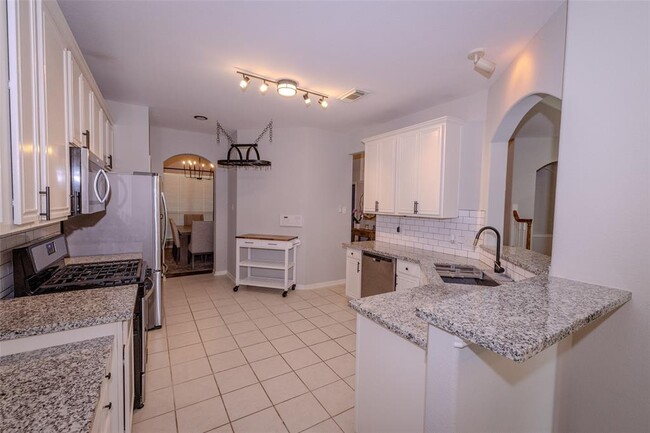 Building Photo - 21812 Grand Lancelot Dr