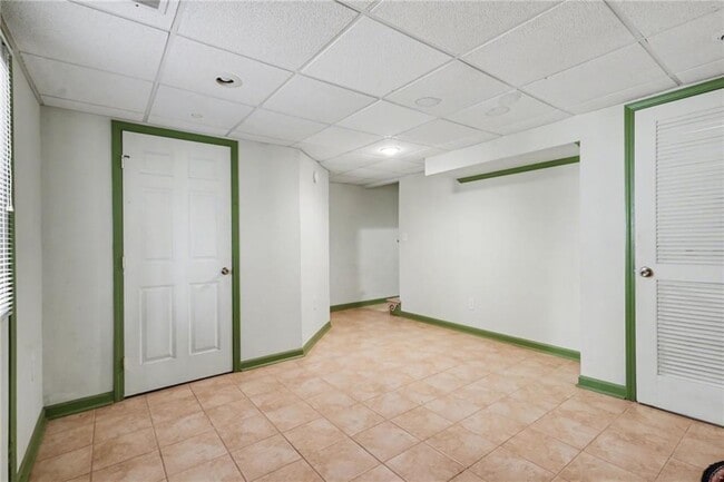 Building Photo - 5200 Laurel Bridge Dr SE