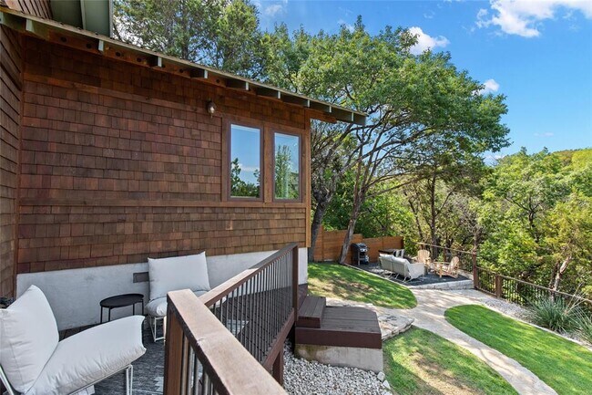 Building Photo - 14514 Hunters Pass
