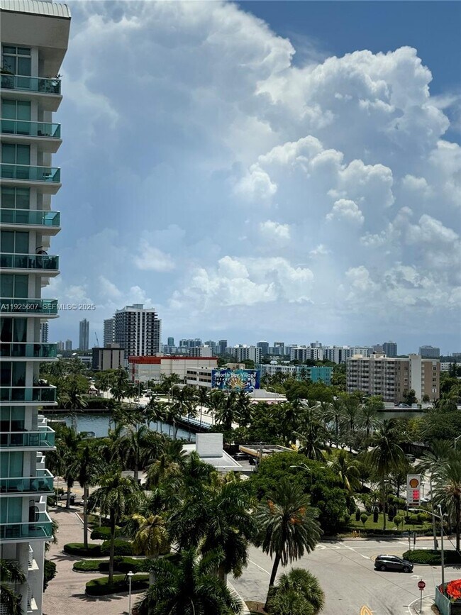 Building Photo - 7904 West Dr