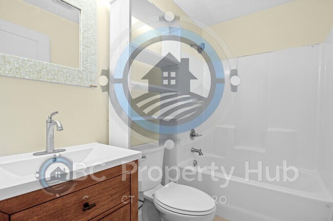 Building Photo - 97 Blakley Subdivision Rd