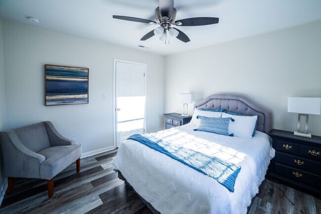 Building Photo - New Listing Alert – Huntsville, AL!