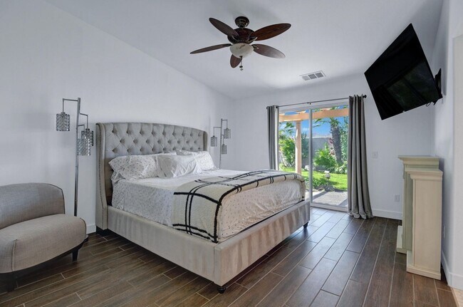 Building Photo - AVAILABLE NOW!! GORGEOUS 3 Bedroom 2 Bathroom Home in Indio!