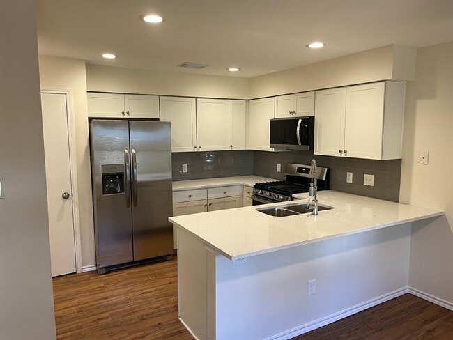 Building Photo - 12908 Steeple-Chase Dr