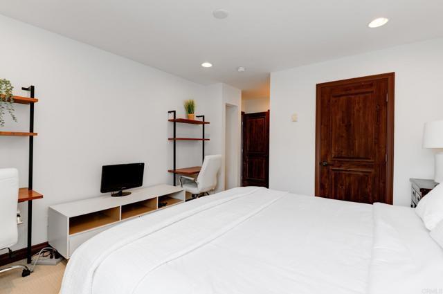 Building Photo - 935 Genter St